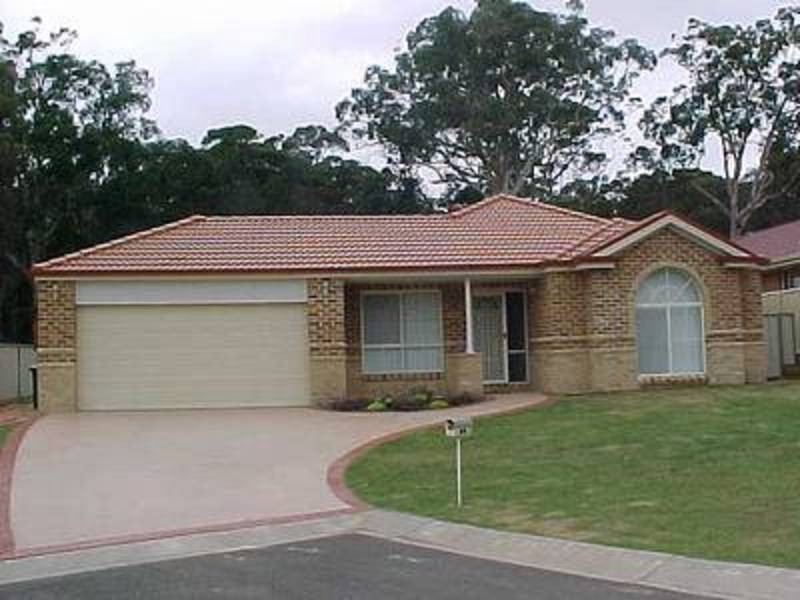 30 Maxwell Crescent, St Georges Basin NSW 2540