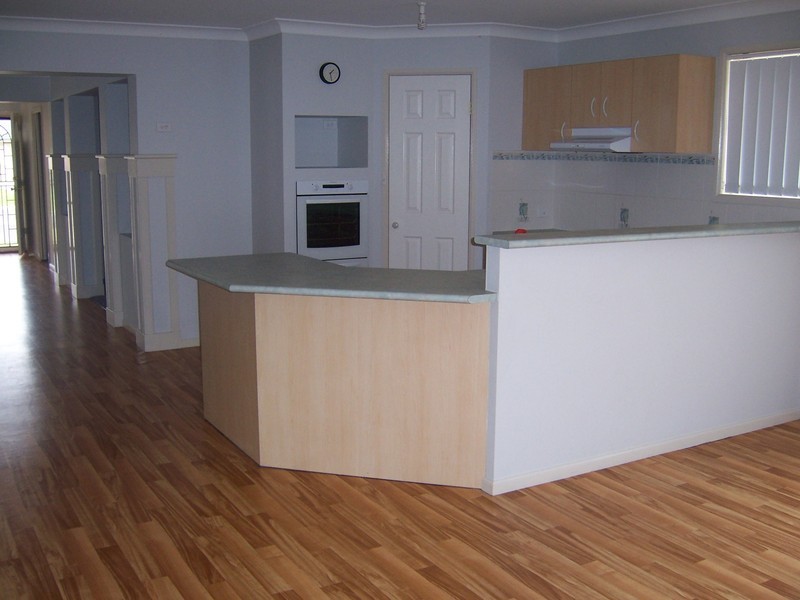 30 Maxwell Crescent, St Georges Basin NSW 2540