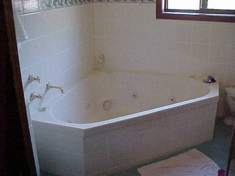 24 Winn Avenue, Basin View NSW 2540