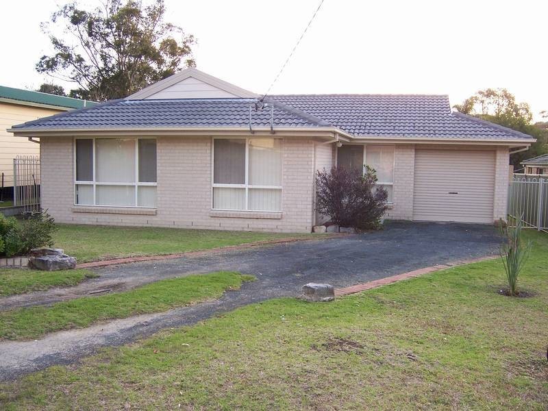 7 The Basin Road, St Georges Basin NSW 2540