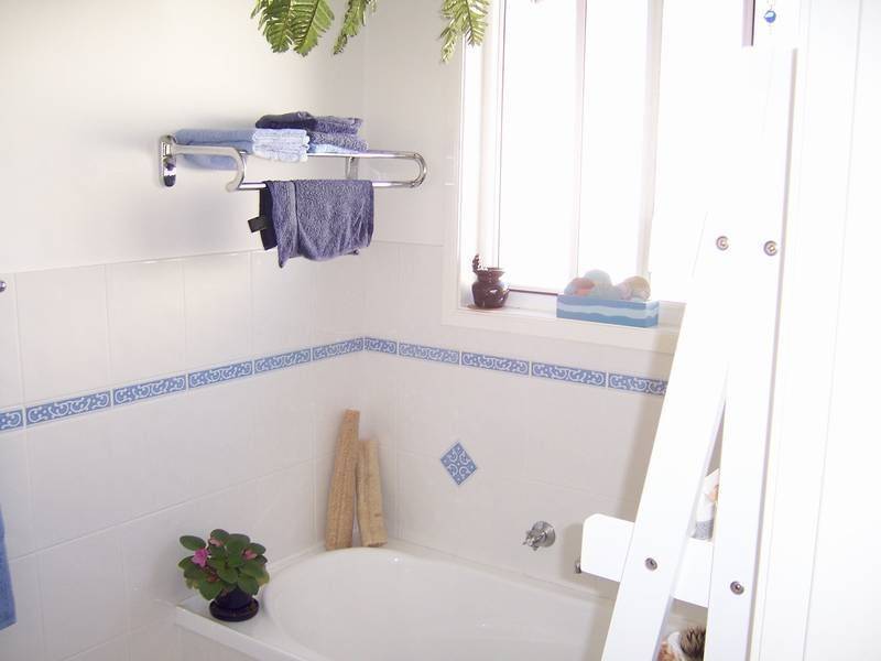 28  Bruce Street, St Georges Basin NSW 2540