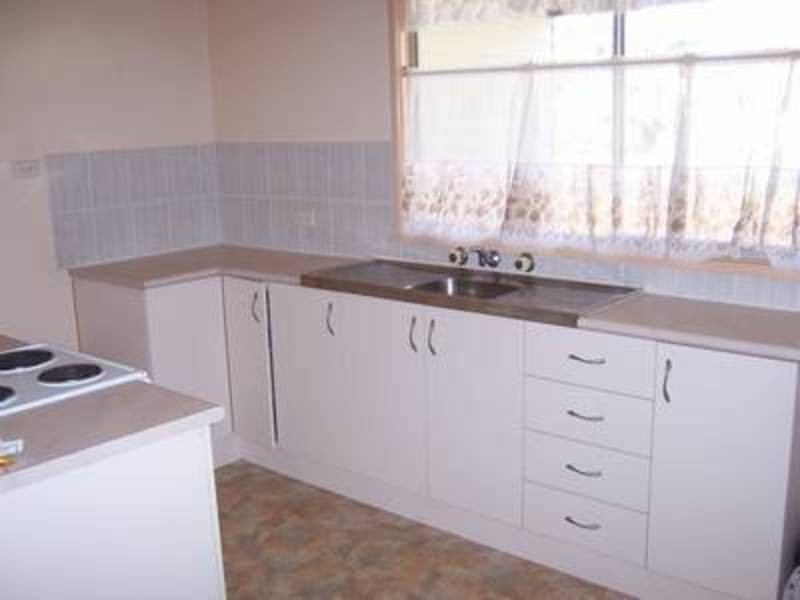 2 Waratah Crescent, Sanctuary Point NSW 2540
