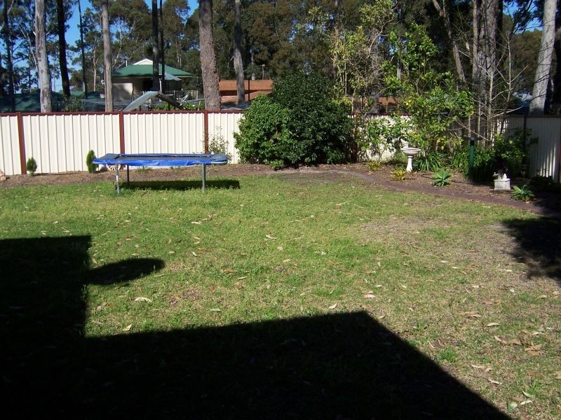 5 Hurst Place, St Georges Basin NSW 2540