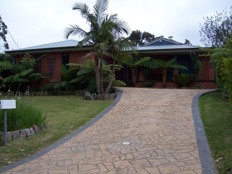 9 Watersedge Avenue, Basin View NSW 2540