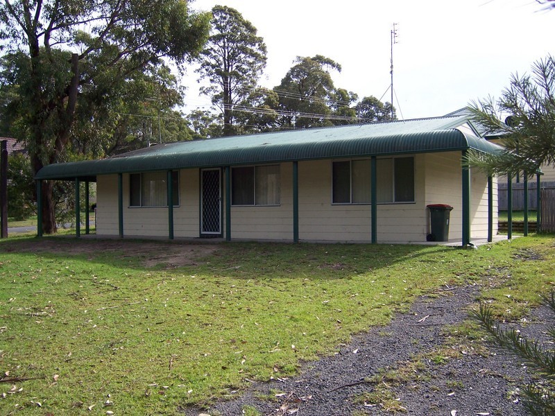1 Watersedge Avenue, Basin View NSW 2540