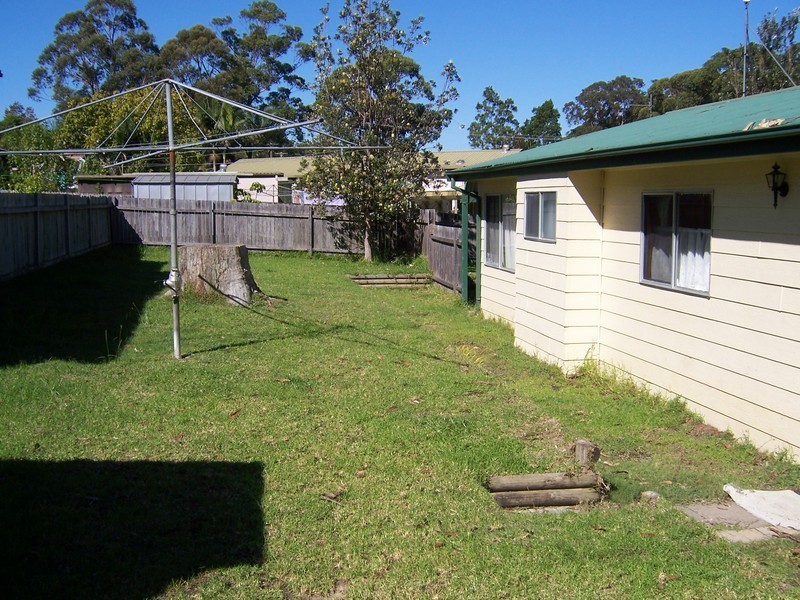 1 Watersedge Avenue, Basin View NSW 2540