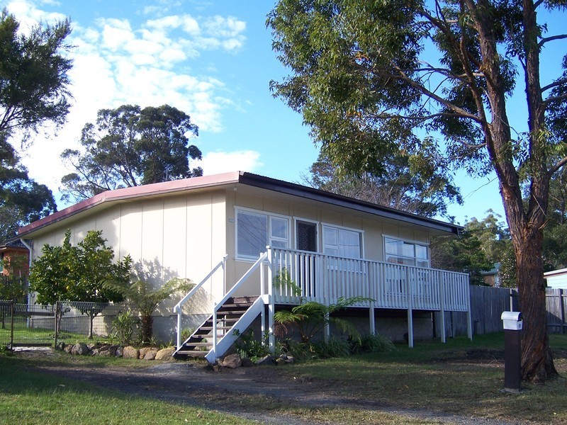 17 Watersedge Avenue, Basin View NSW 2540