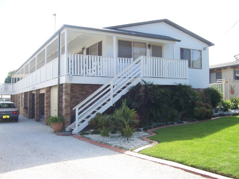 5 Kevin Crescent, St Georges Basin NSW 2540