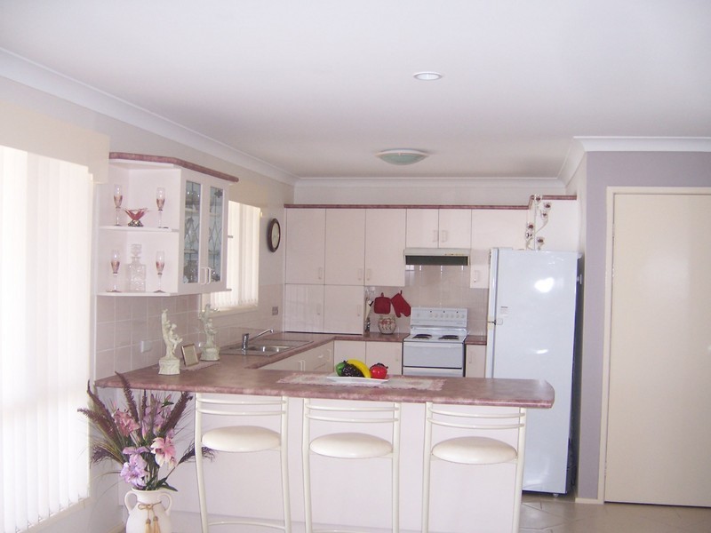 5 Kevin Crescent, St Georges Basin NSW 2540