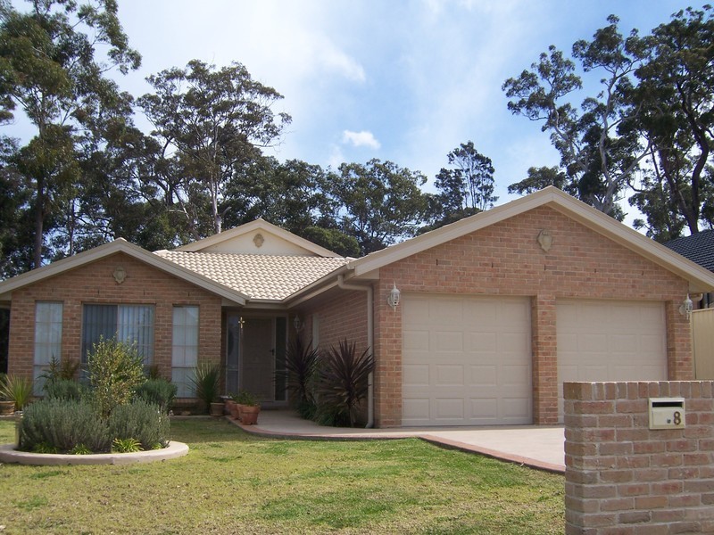 8 Carver Court, St Georges Basin NSW 2540