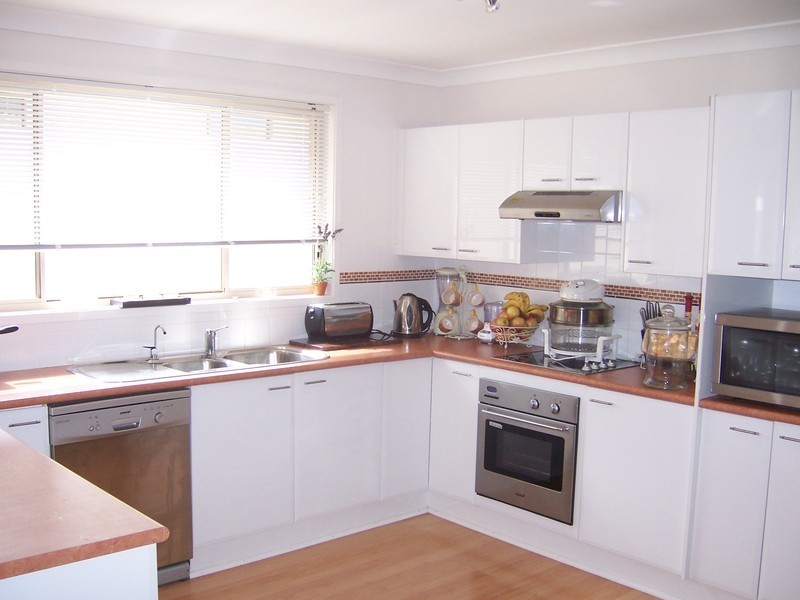 8 Carver Court, St Georges Basin NSW 2540