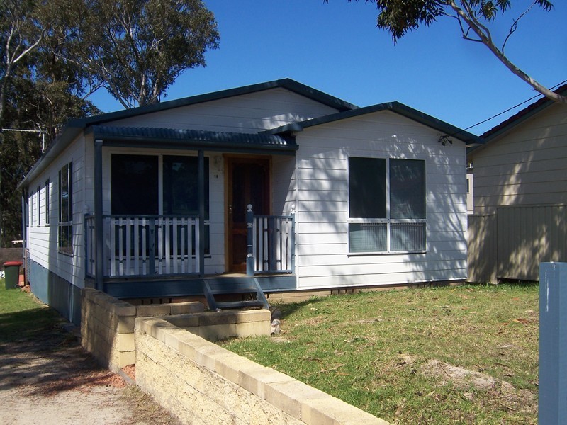 18 Cessna Avenue, Sanctuary Point NSW 2540