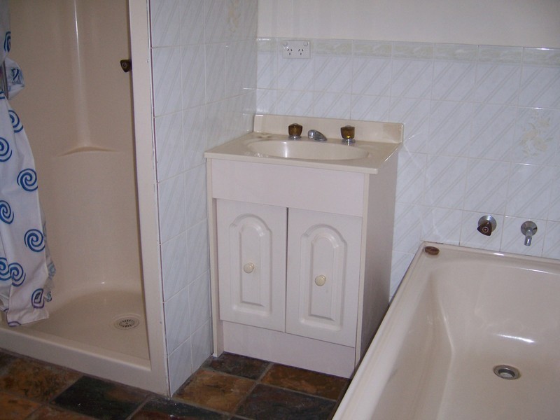 15 Watersdege Avenue, Basin View NSW 2540