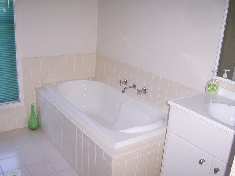 64 Reserve Road, Basin View NSW 2540