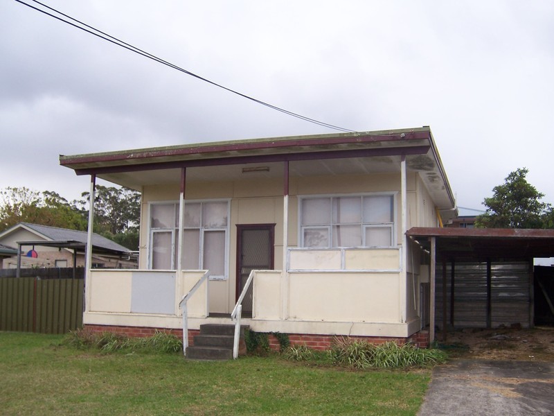 33 Basin View Parade, Basin View NSW 2540