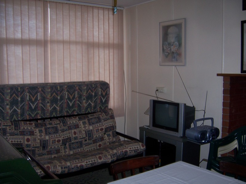 33 Basin View Parade, Basin View NSW 2540