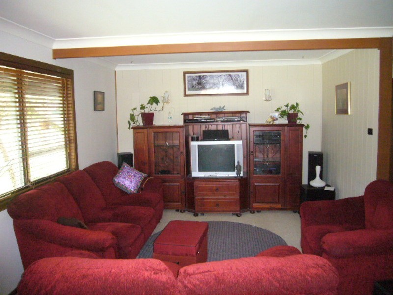 25 McGowen Street, Old Erowal Bay NSW 2540