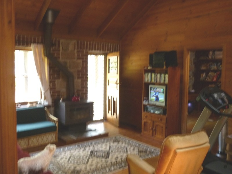 9 Windley Road, Wandandian NSW 2540