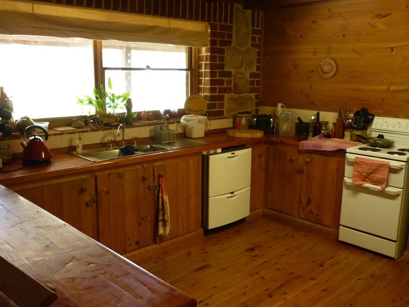 9 Windley Road, Wandandian NSW 2540