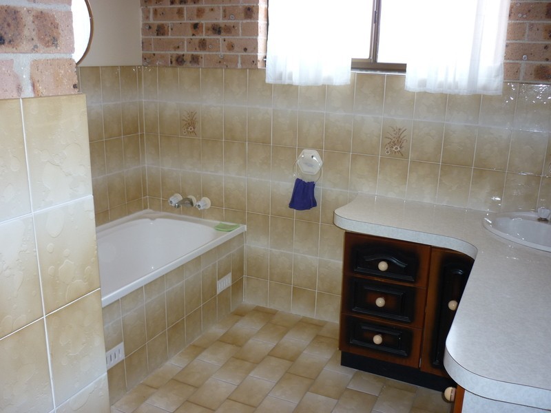 1 Claylands Drive, St Georges Basin NSW 2540