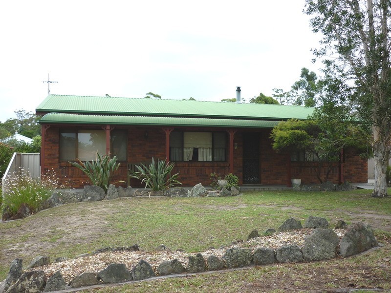 40 Claylands Drive, St Georges Basin NSW 2540