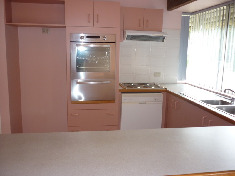 2 Rauch Close, St Georges Basin NSW 2540