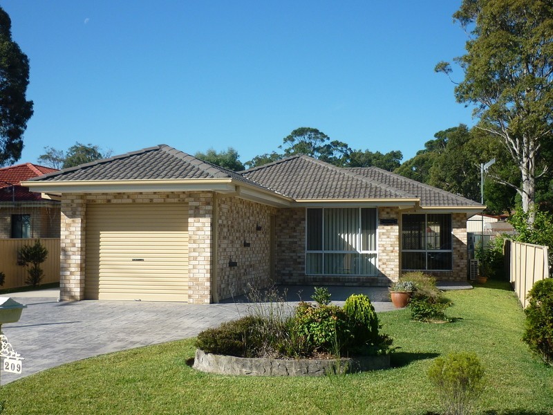 209 Loralyn Avenue, Sanctuary Point NSW 2540
