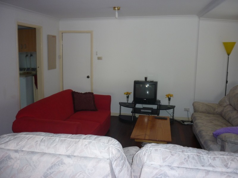 2 John Street, Basin View NSW 2540