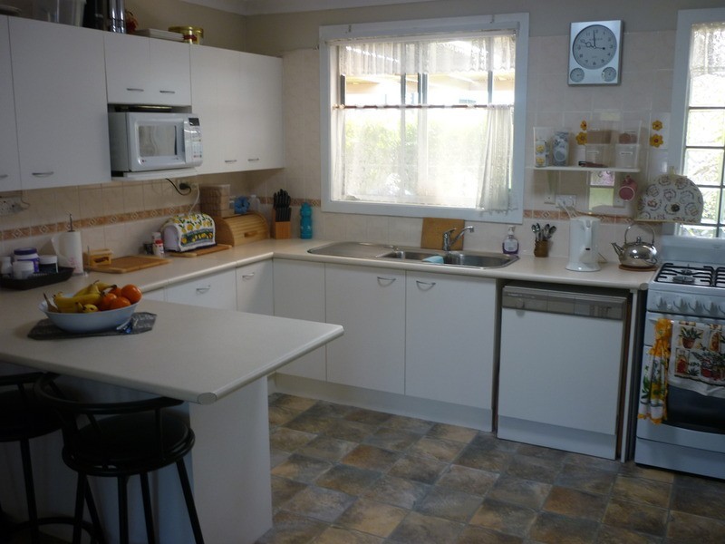 13 Yuroka Crescent, St Georges Basin NSW 2540