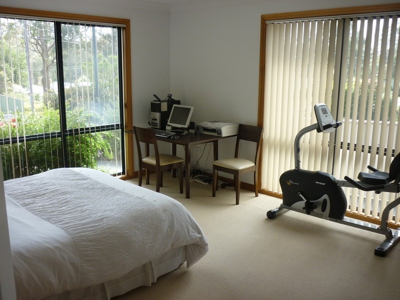 10 Winn Avenue, Basin View NSW 2540