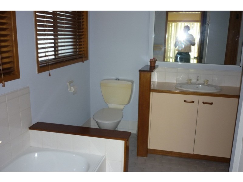 18 Flamingo Avenue, Sanctuary Point NSW 2540