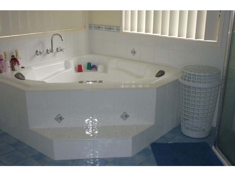 63 The Basin Road, St Georges Basin NSW 2540