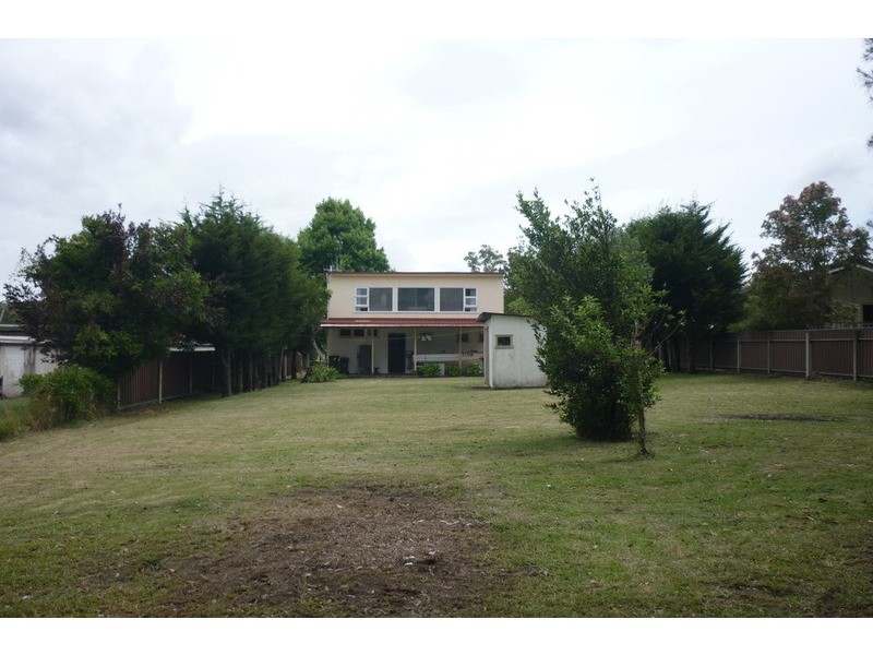 27 Tasman Road, St Georges Basin NSW 2540