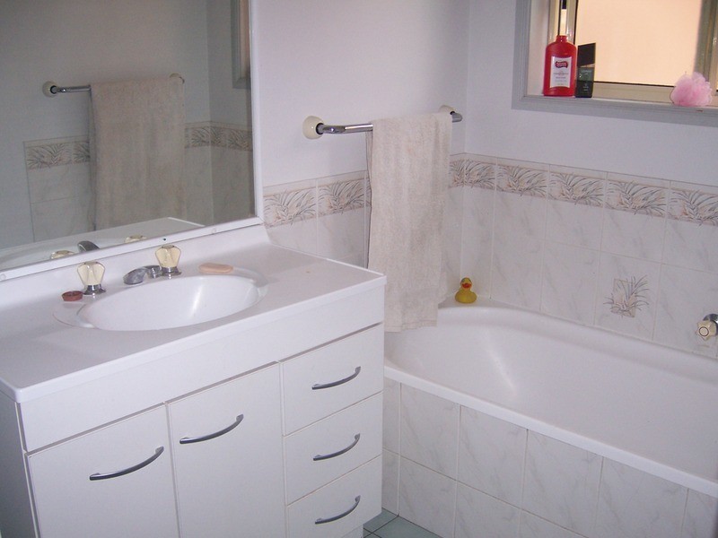 35 Cammaray Drive, St Georges Basin NSW 2540