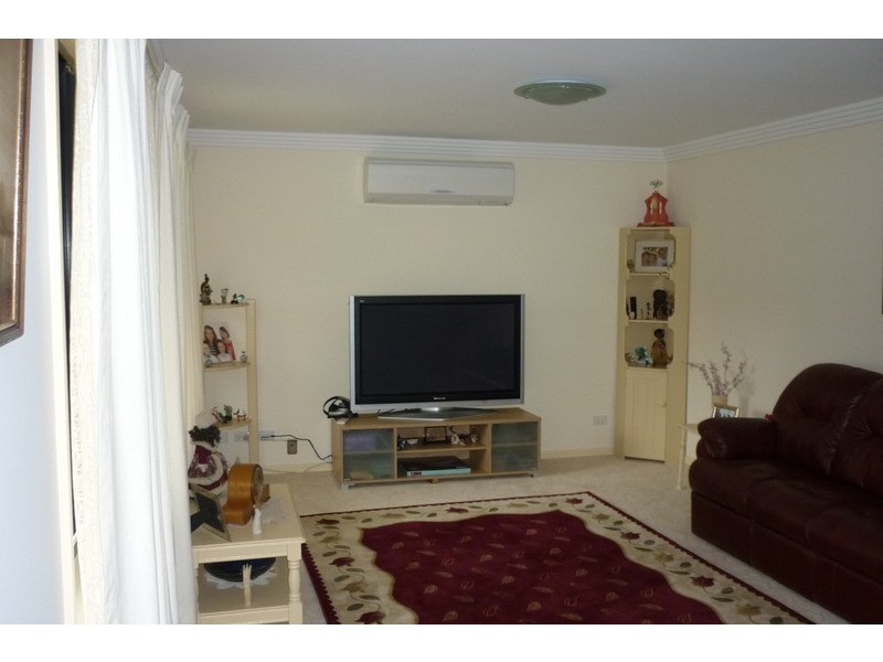 7 Moroney Avenue, St Georges Basin NSW 2540