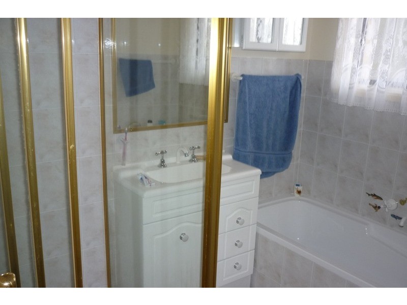 7 Moroney Avenue, St Georges Basin NSW 2540