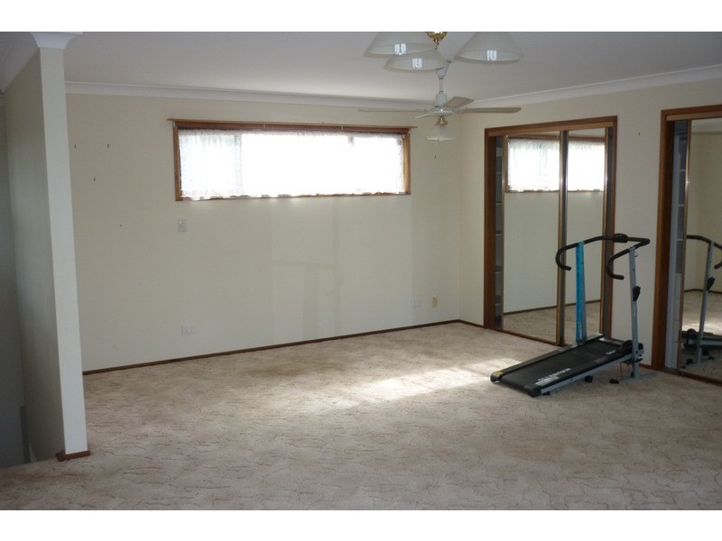 32 Pangari Crescent, St Georges Basin NSW 2540