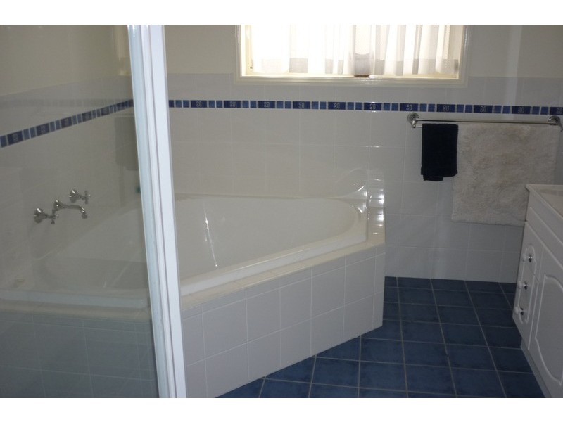 25 Maxwell Crescent, Sanctuary Point NSW 2540