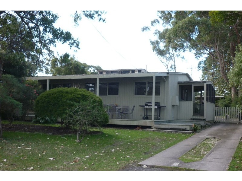 83 Basin View Parade, Basin View NSW 2540