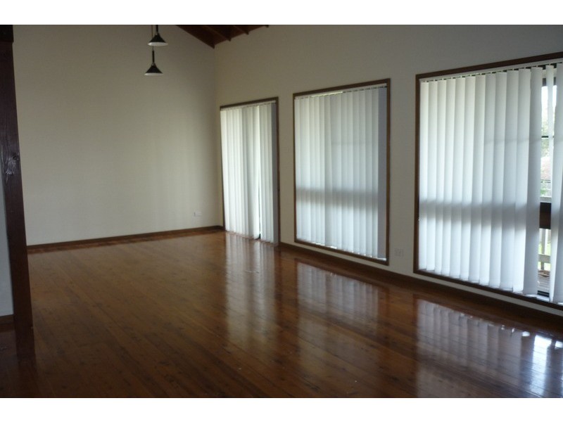 11 Bruce Street, St Georges Basin NSW 2540