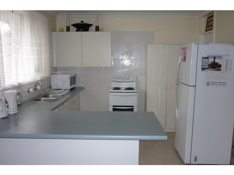 15 Dorothy Avenue, Basin View NSW 2540