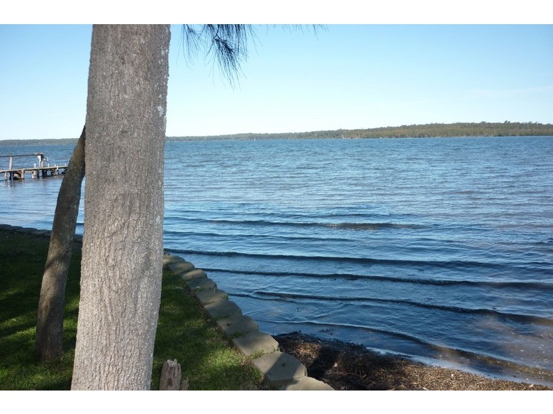 30 Basin View Parade, Basin View NSW 2540