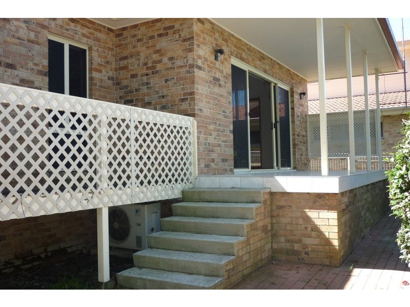 30 Basin View Parade, Basin View NSW 2540