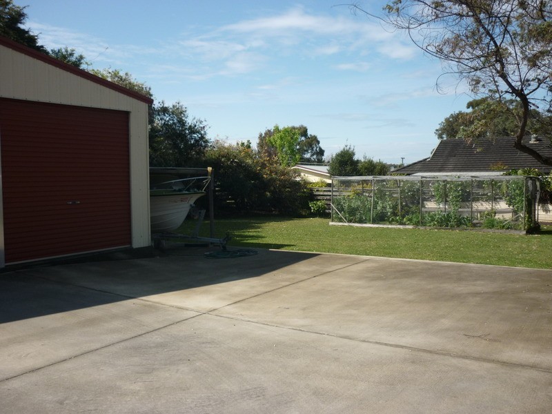 13 Tasman Road, St Georges Basin NSW 2540