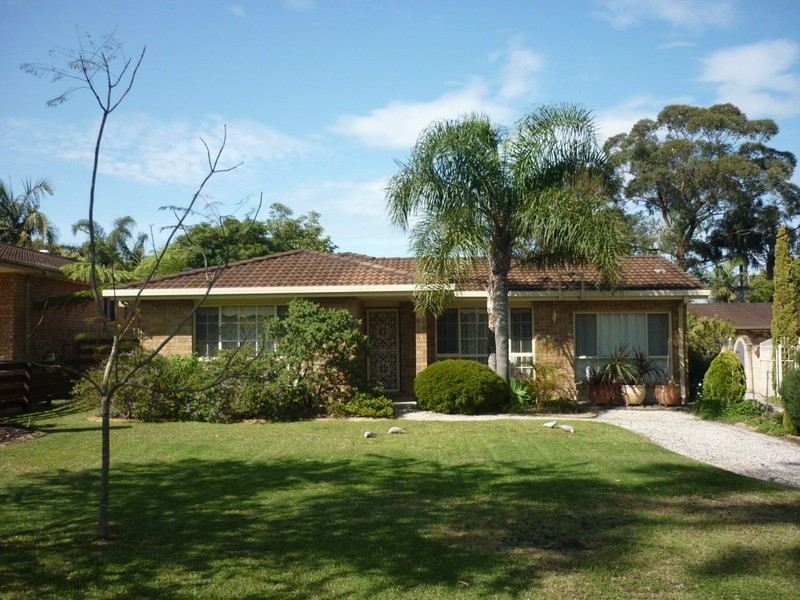 13 Tasman Road, St Georges Basin NSW 2540