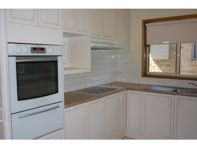 30 Basin View  Parade, Basin View NSW 2540