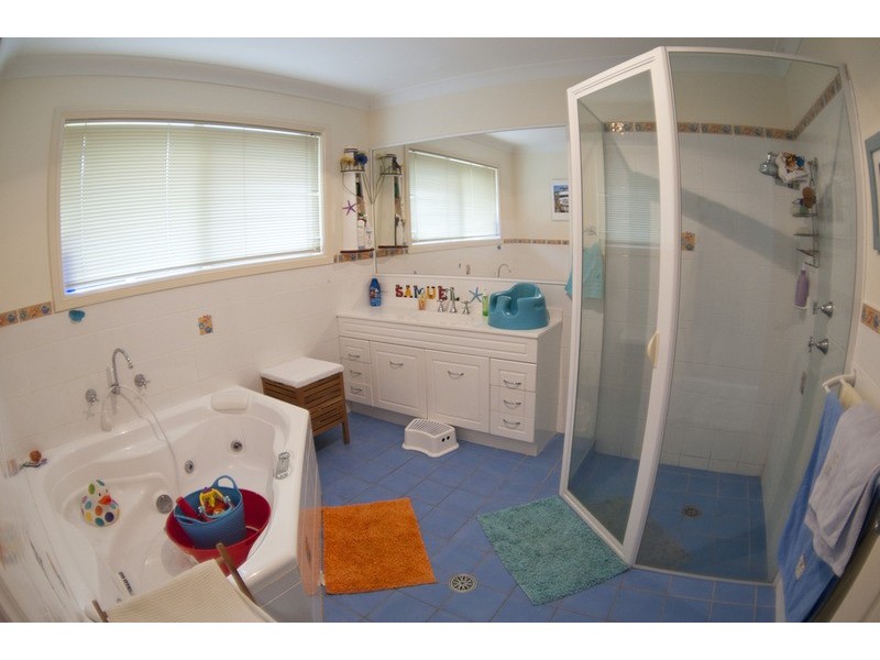 221 MacLeans Point Road, Sanctuary Point NSW 2540