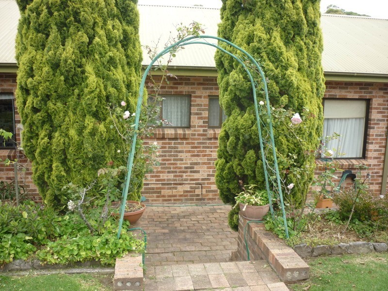 13 Watersedge  Avenue, Basin View NSW 2540
