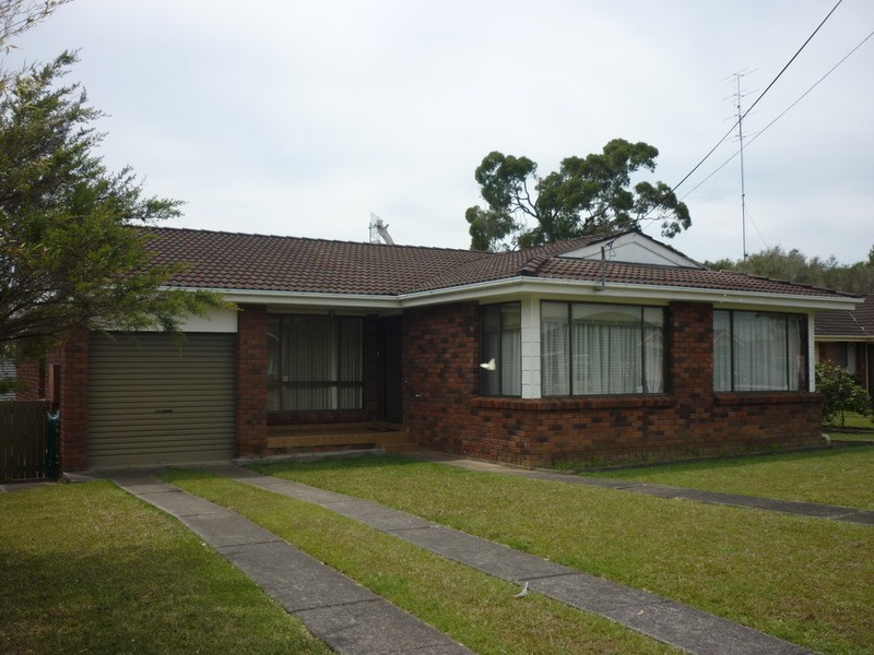 34 Yuroka Crescent, St Georges Basin NSW 2540