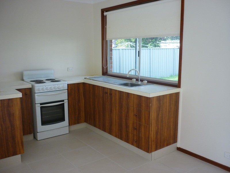 8 Vost Drive, Sanctuary Point NSW 2540